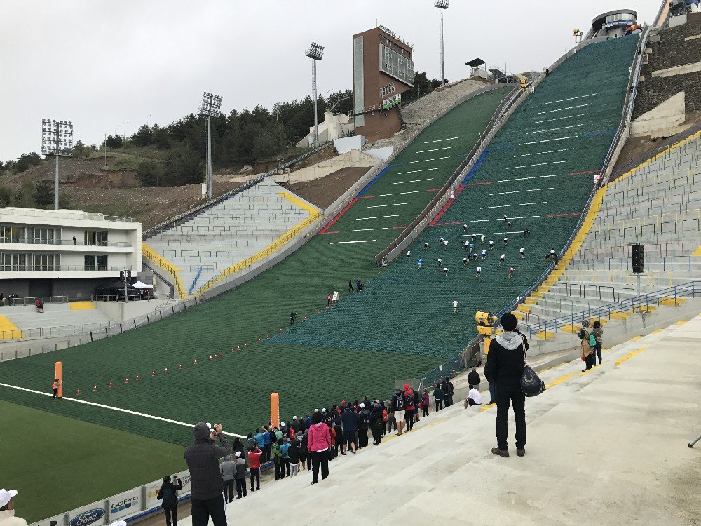 Forum Erzurum Sponsorluğunda Düzenlenen Red Bull 400 Yarışları Nefes Kesti