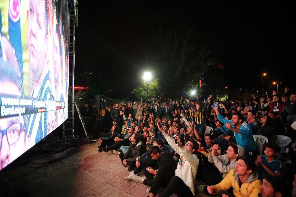 Şampiyonluk Heyecanı Yenimahalle’de Yaşandı