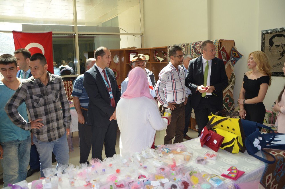 Kozan Toplum Ruh Sağlığı Merkezi’nden Kermes