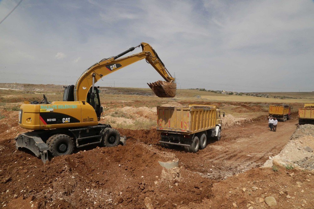 Dağeteği Mahallesinde Yeni Yollar Açıyor