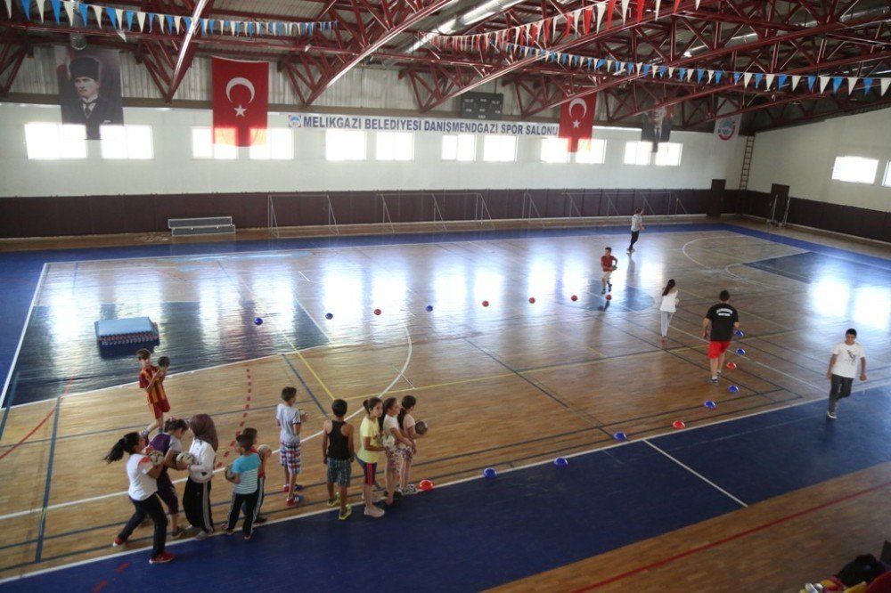 Melikgazi Belediyesi Yaz Okulu Kayıtları Devam Ediyor