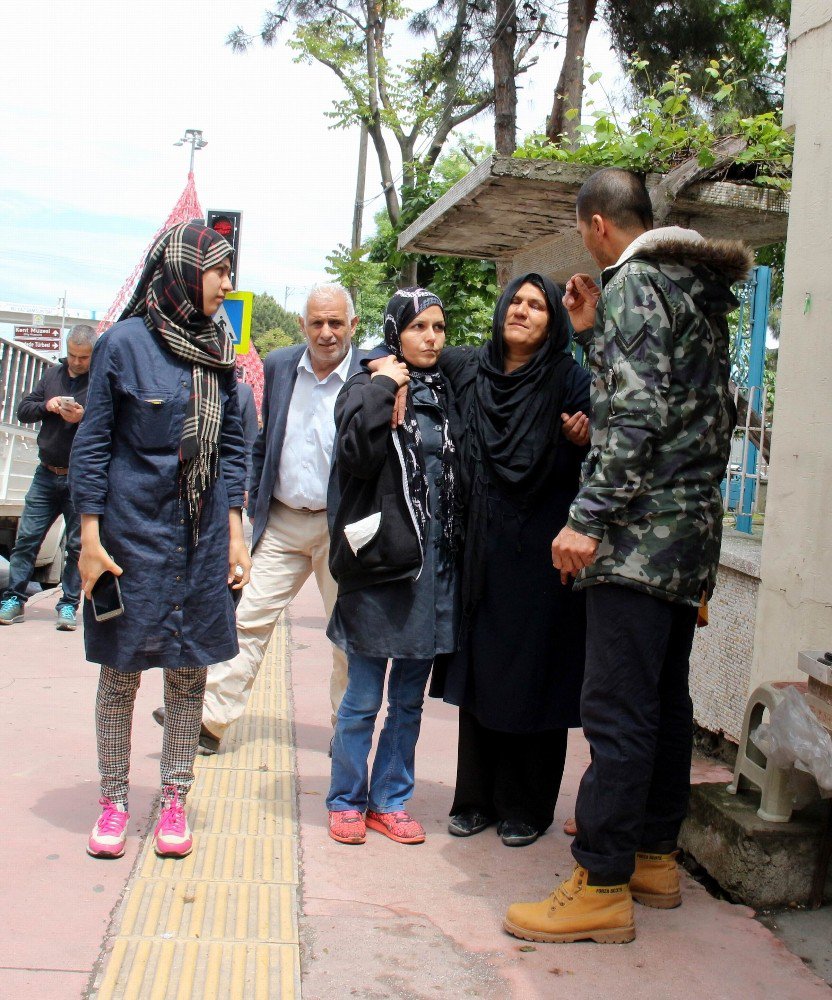 Avm’de Öldürülen Afgan Genç Son Yolculuğuna Uğurlandı