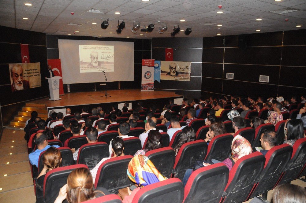 Cizre’de Şair Necip Fazıl Kısakürek’i Anma Programı