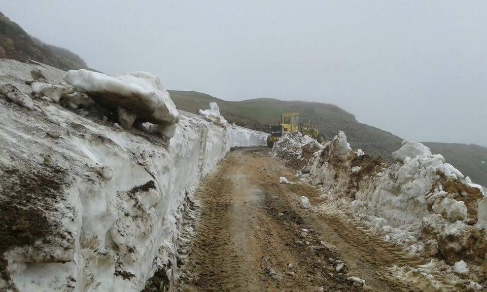 Tokat’ta Karla Kaplı Yayla Yolu Ulaşıma Açıldı