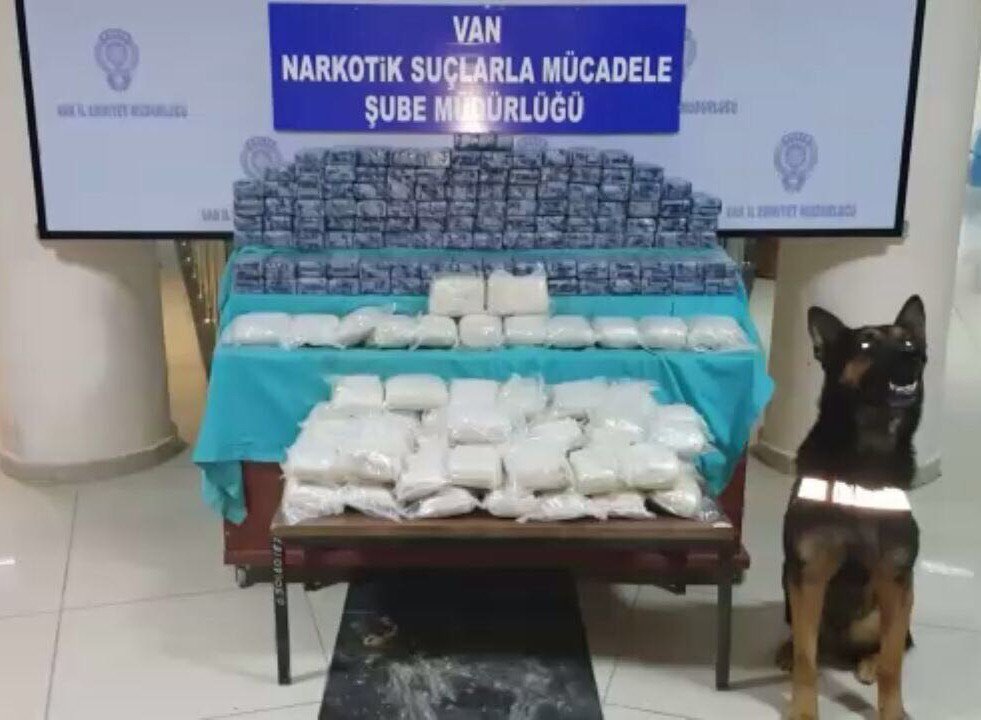 Van’da 94 Kilo 620 Gram Eroin Ele Geçirildi