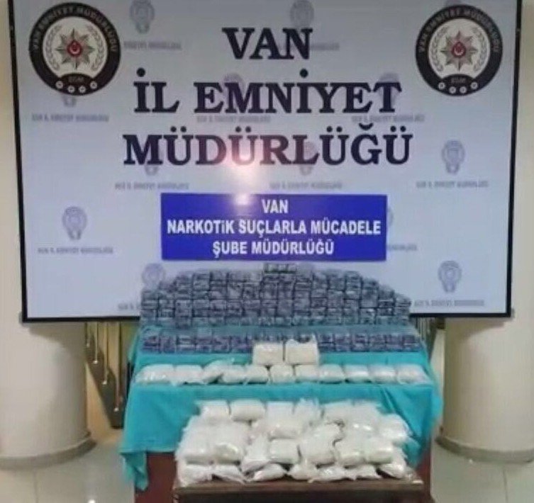 Van’da 94 Kilo 620 Gram Eroin Ele Geçirildi