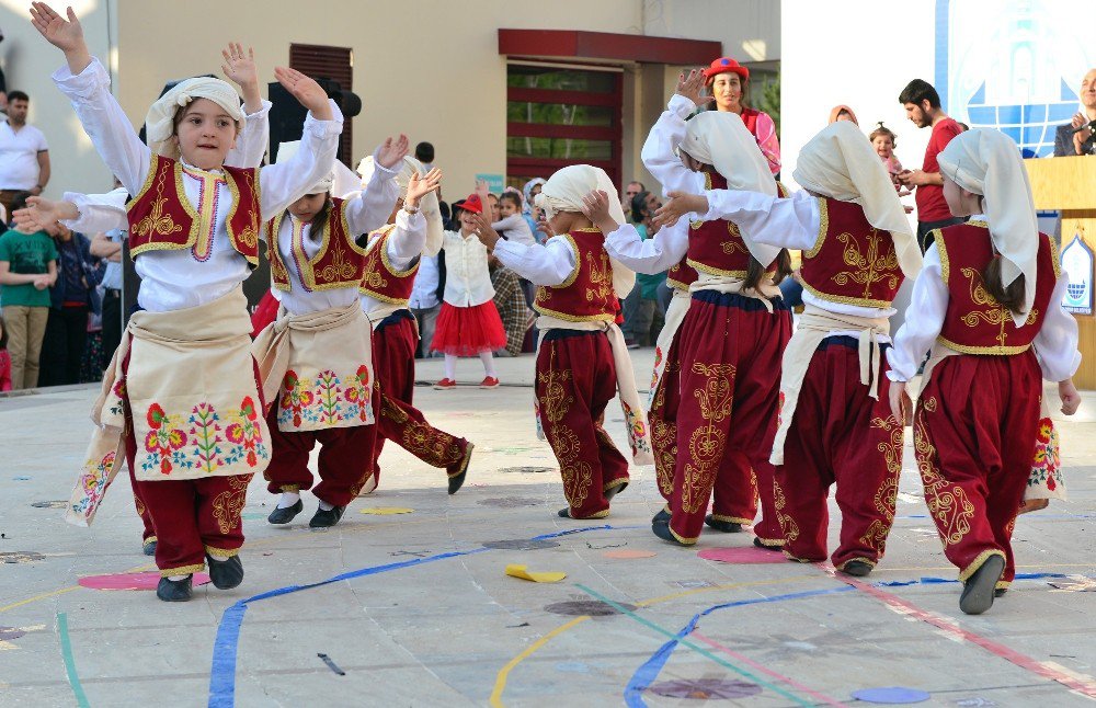 Yıldırımlı Miniklerin Mezuniyet Coşkusu