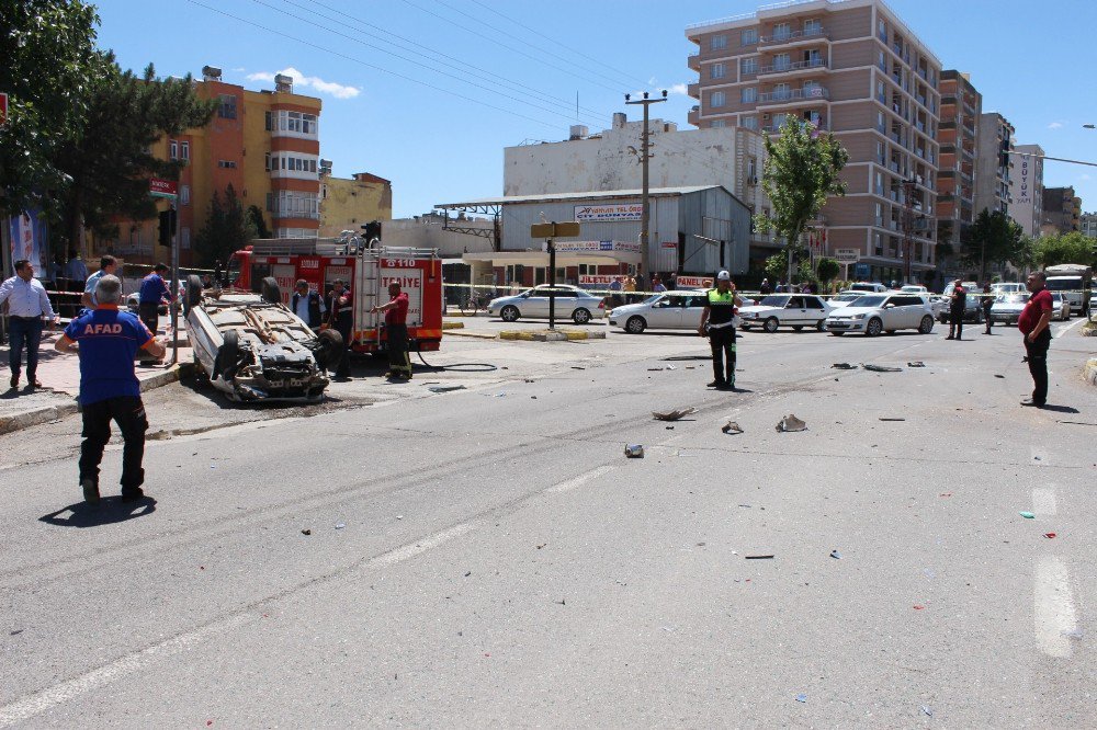 Yolcu Otobüsü İle Otomobil Çarpıştı: 1 Yaralı