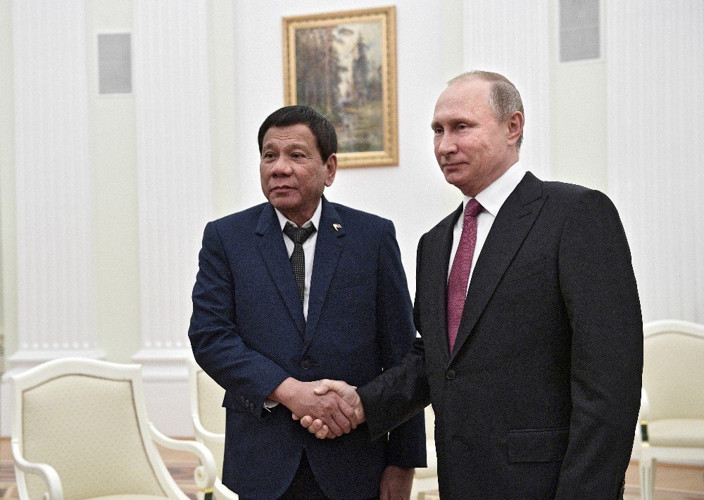 Duterte, Putin İle Görüştü