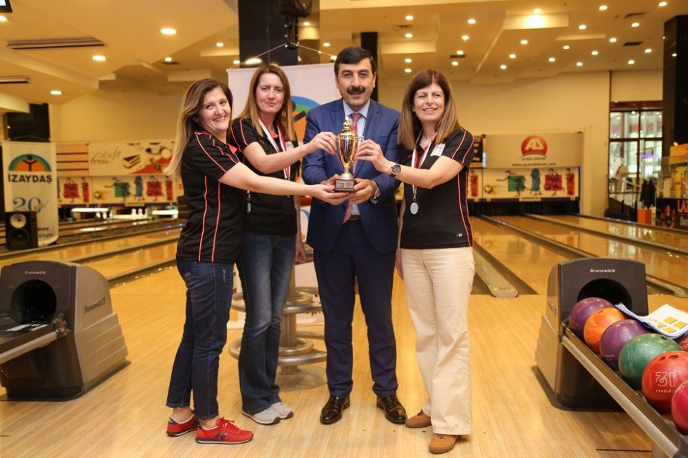 İzaydaş 5. Geleneksel Bayanlar Bowling Turnuvası Tamamlandı