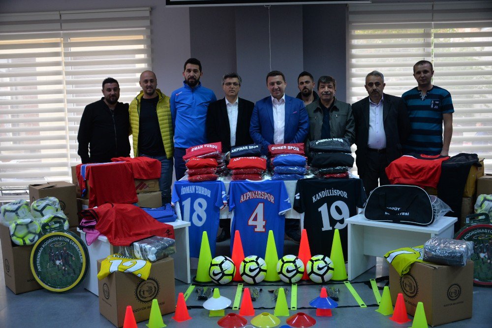 Başkan Bakıcı’dan Amatör Spor Kulüplerine Malzeme Yardımı