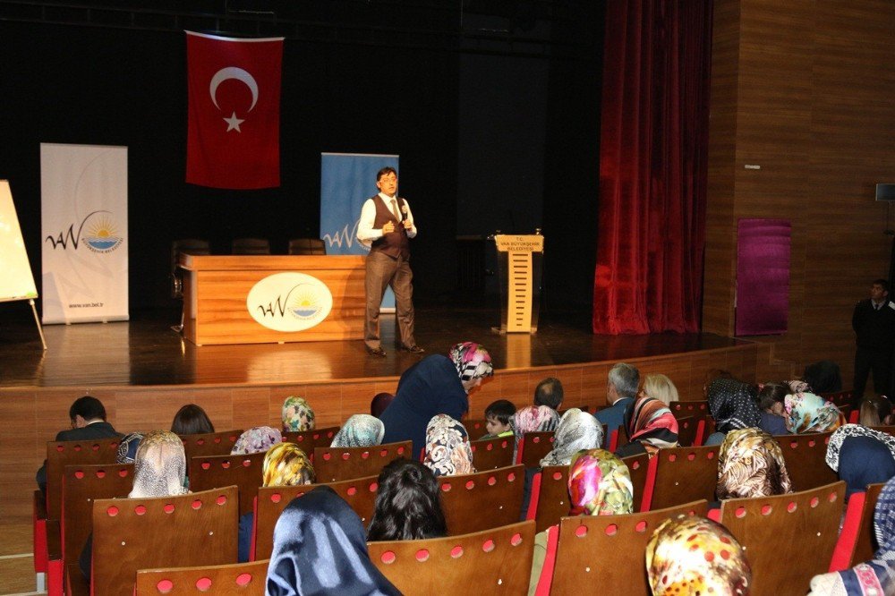 Van’da “Anne Ve Çocuk Sağlığı Eğitimi” Semineri