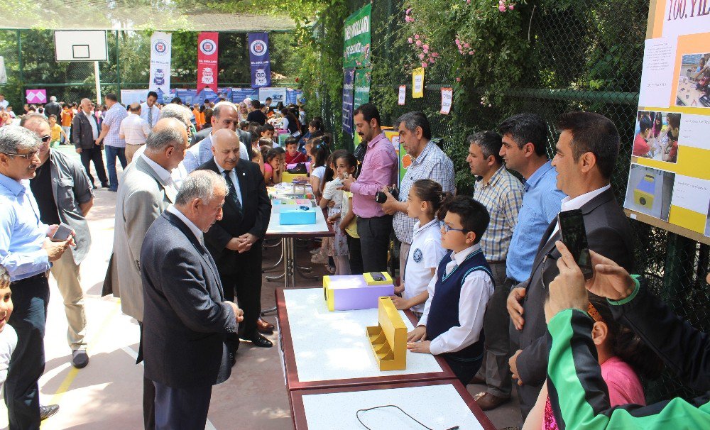 İlkokullar Bilim Şenliği Düzenledi