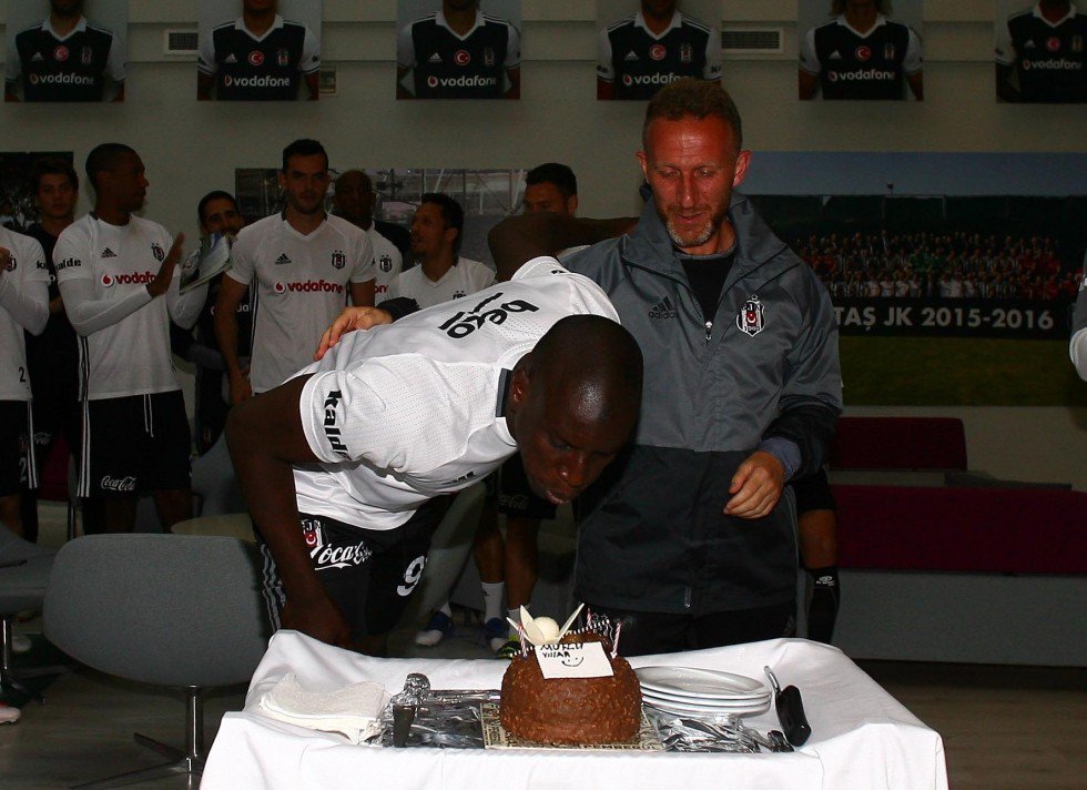 Demba Ba’nın Yeni Yaşı Kutlandı