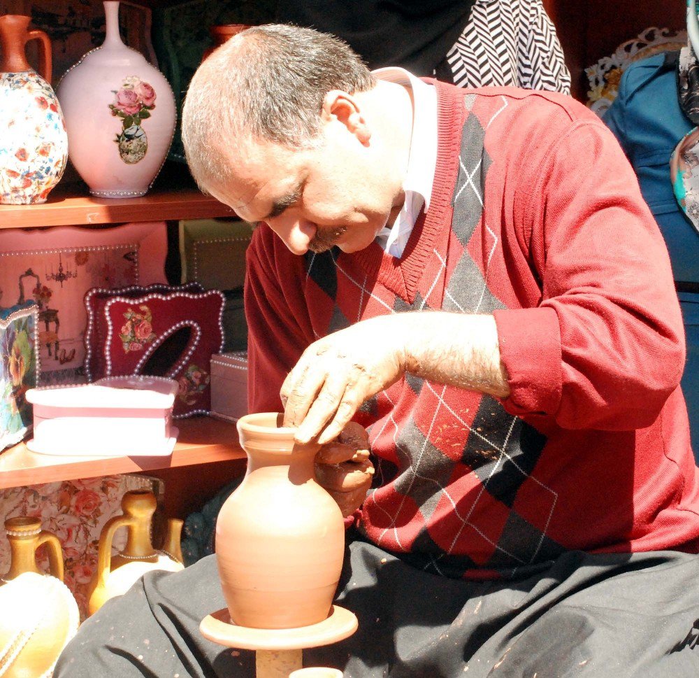 Bitlis’te Öğrenim Şenliği