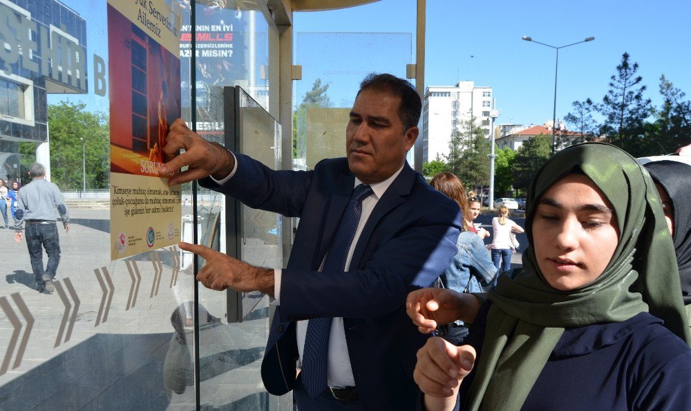 ‘İyilik Melekleri’ Belediye Otobüslerinde