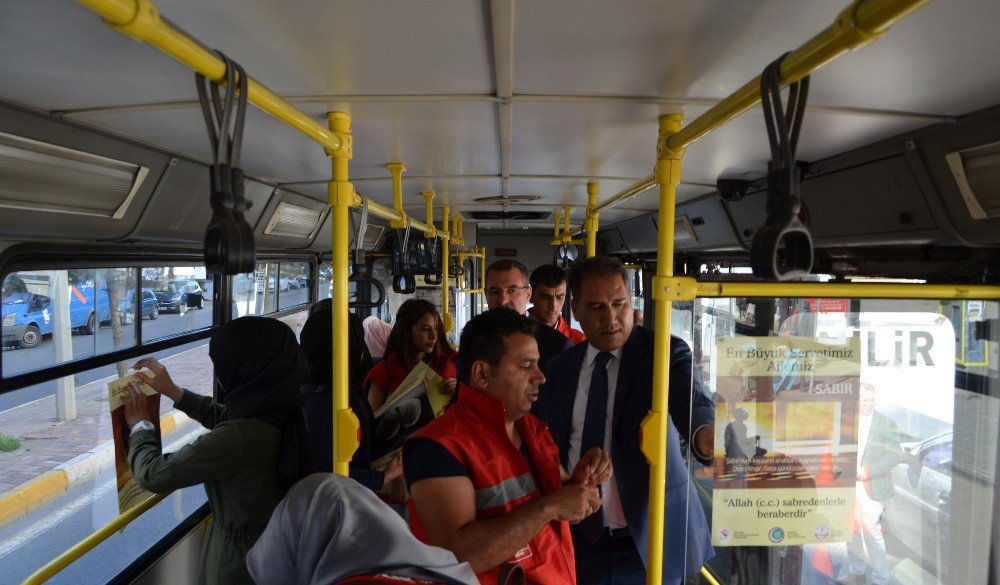 ‘İyilik Melekleri’ Belediye Otobüslerinde