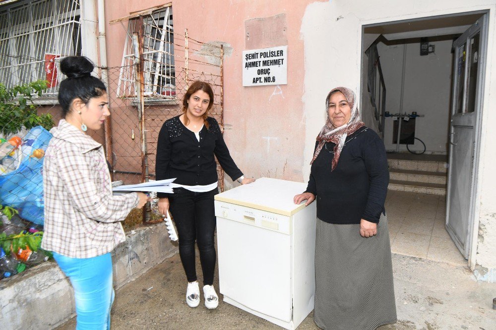 Çukurova Belediyesi Hayırseverlerle İhtiyaç Sahiplerini Buluşturuyor