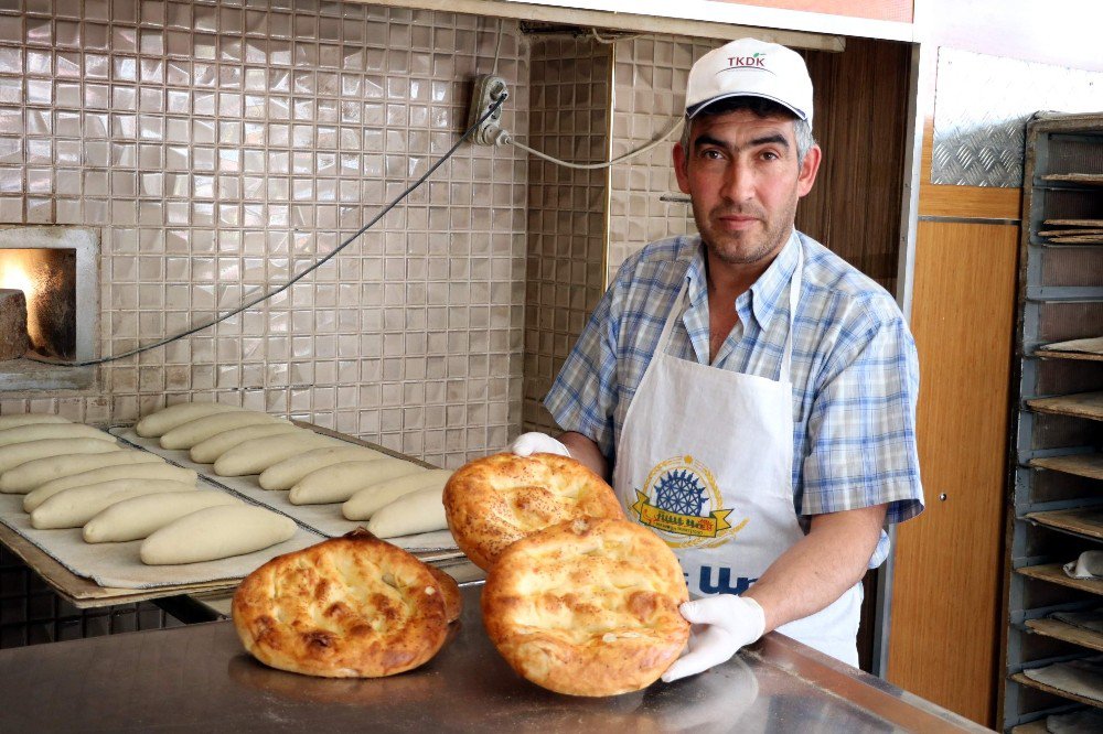 Yozgat’ta Ramazan Pidesi 1 Liraya Satılacak