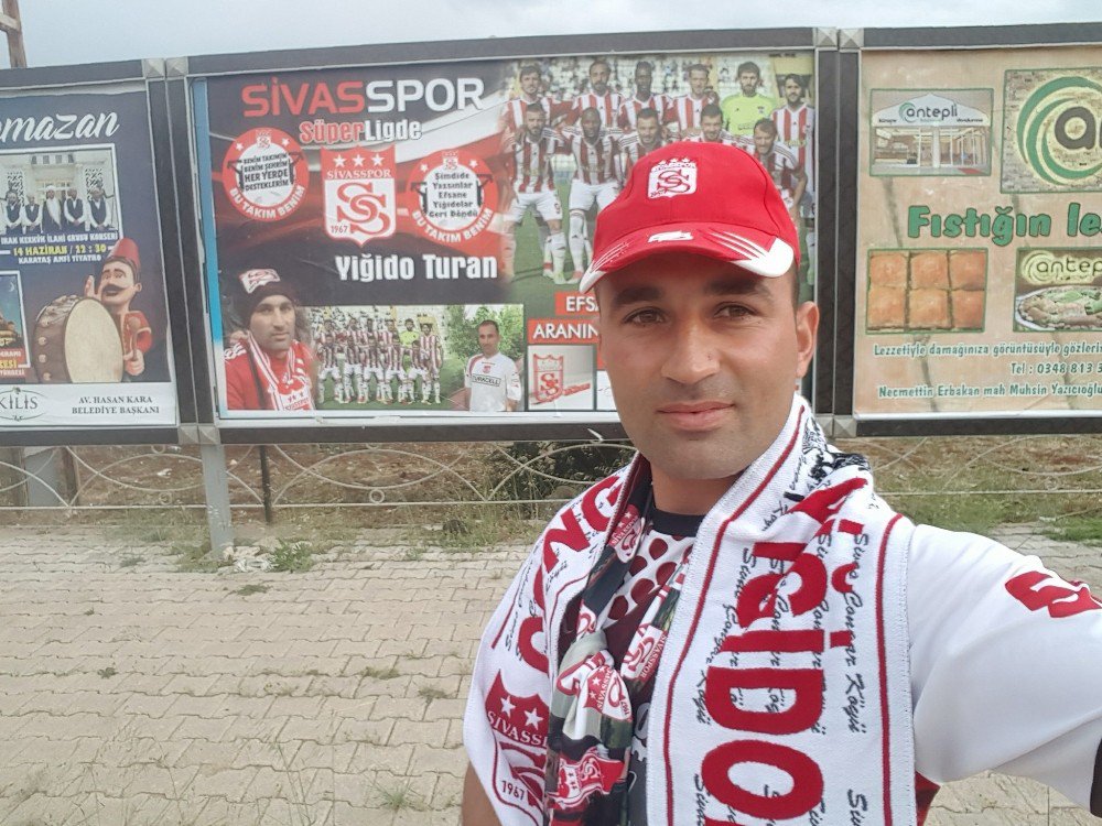 Asker Yiğidonun Sivasspor Sevgisi
