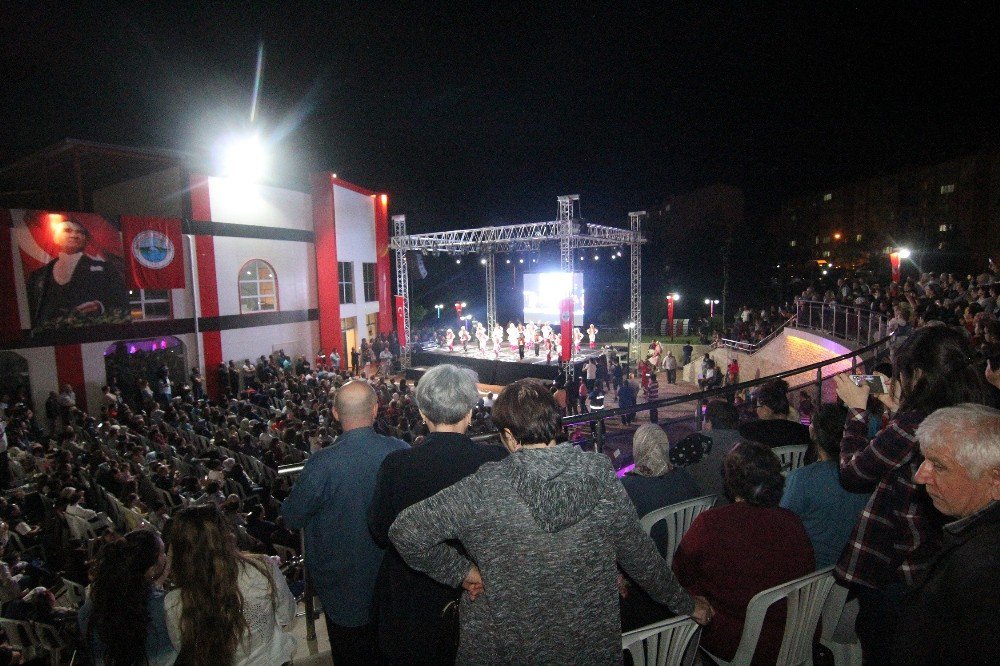 Menderes’te Halk Dansları Coşkusu