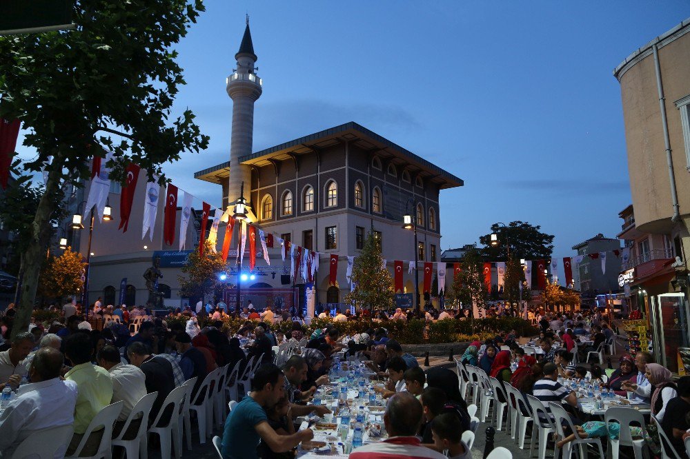 Başkan Dr. Akgün: "Rahmet Ve Bereket Ayı Ramazan Hayırlı Olsun"