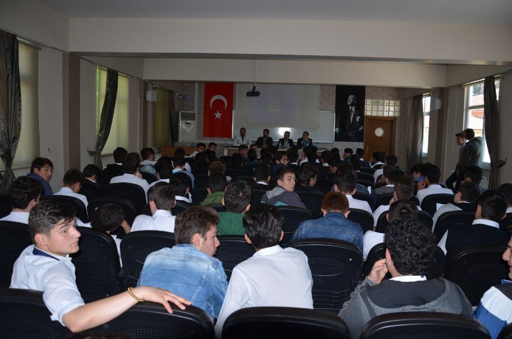 Fatsa’da Öğrencilere Meslek Semineri