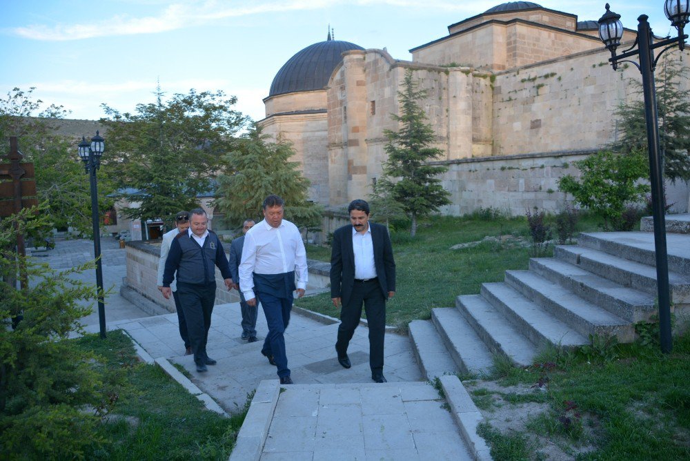 Askeri Fabrikalar Genel Müdürü Tümgeneral Akkaya Seyyid Battal Gazi Külliyesinde