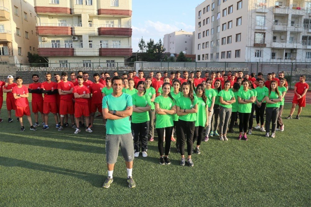 Cizre Belediyesi Gençleri Geleceğe Hazırlıyor