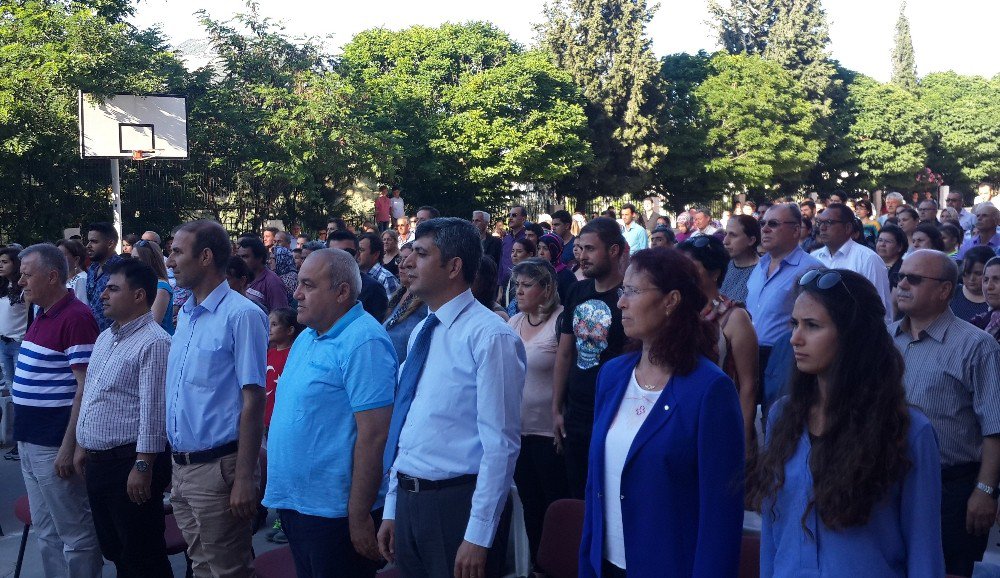 Söke Cumhuriyet Anadolu Lisesi 10. Dönem Mezunlarını Uğurladı