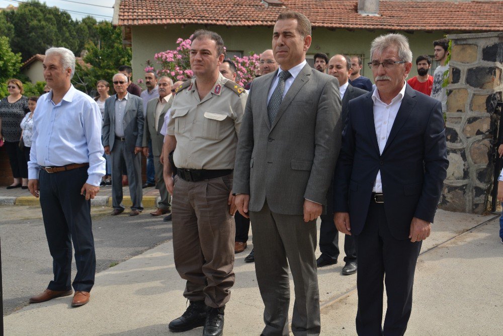 Aliağa Tüpraş Halk Eğitim Merkezi’nden Yıl Sonu Sergisi