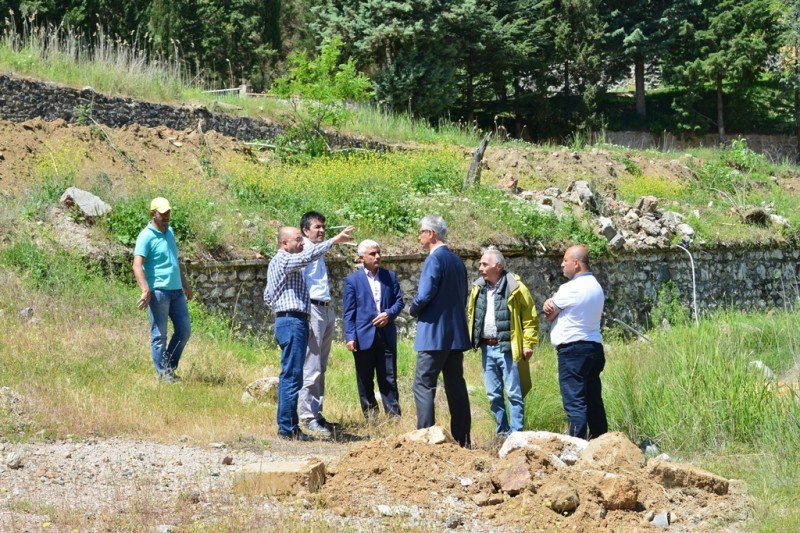 Belediye Başkanı Saraoğlu, Gediz Termal Tatil Köyü’ndeki Çalışmaları İnceledi