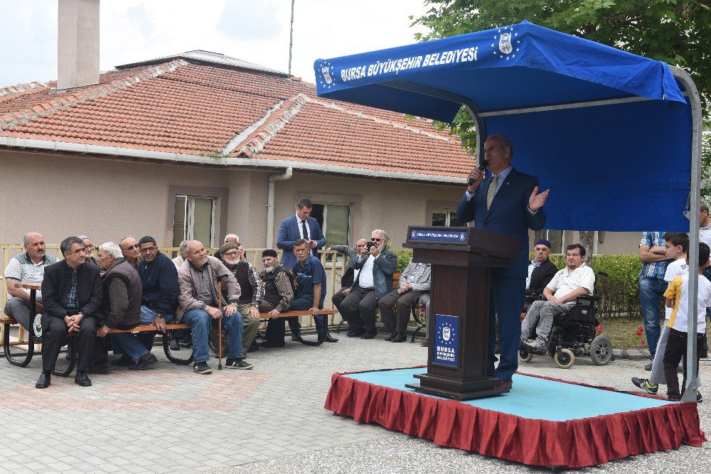 Akşemseddin Camii Yeni Yüzüyle İbadete Açıldı