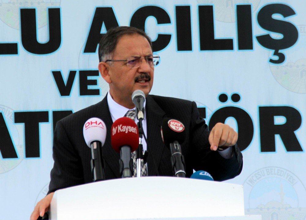 Çevre Ve Şehircilik Bakanı Mehmet Özhaseki: