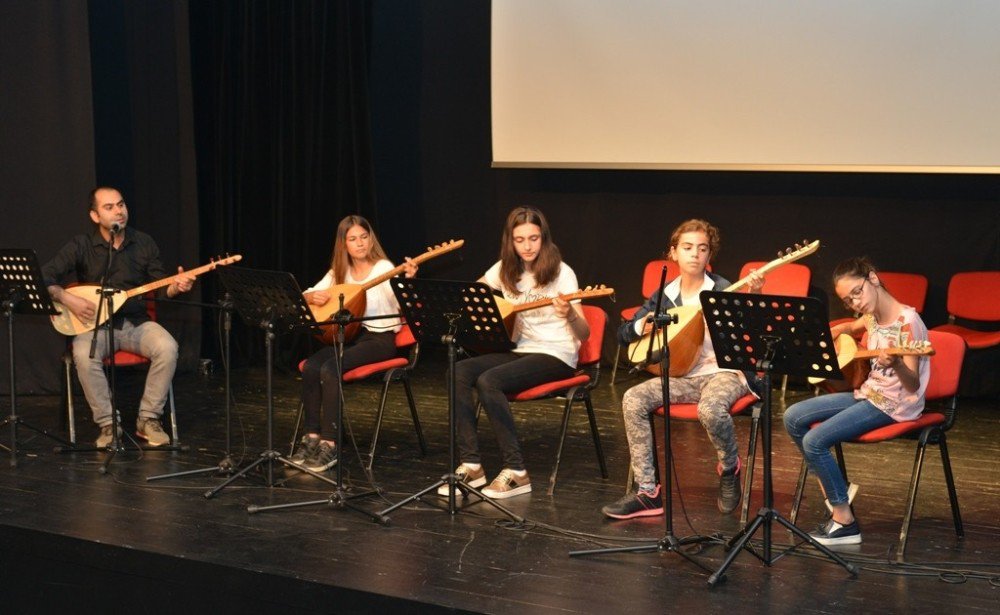 Çocuklardan Muhteşem Konser