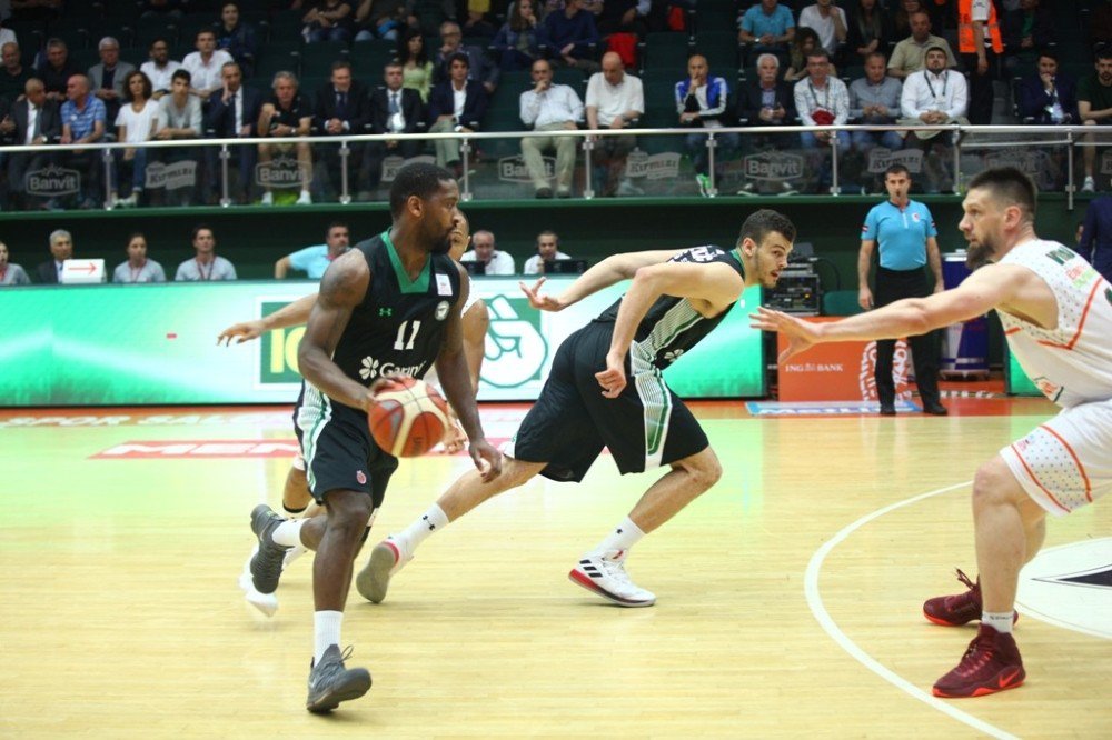 Darüşşafaka Doğuş Yarı Finalde