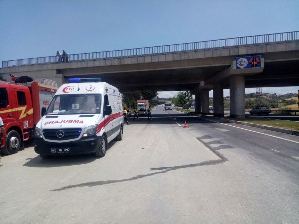 Beton Mikseri Köprülü Kavşaktan Düştü: 1 Yaralı