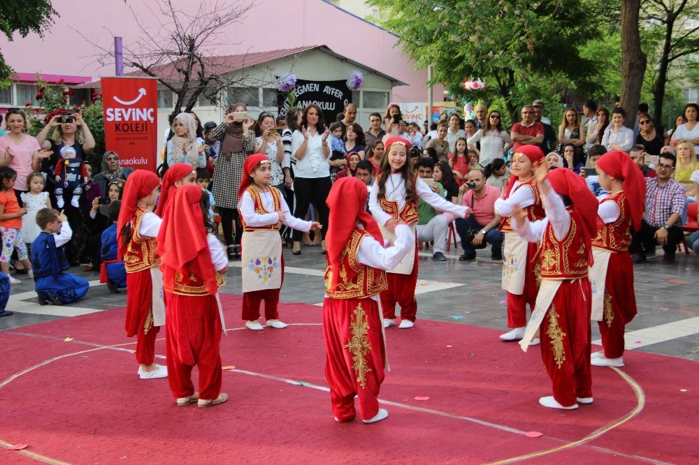 Minik Öğrencilerin Performansı Göz Doldurdu