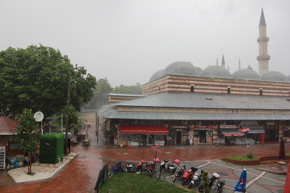 Edirne’de Sağanak Yağış