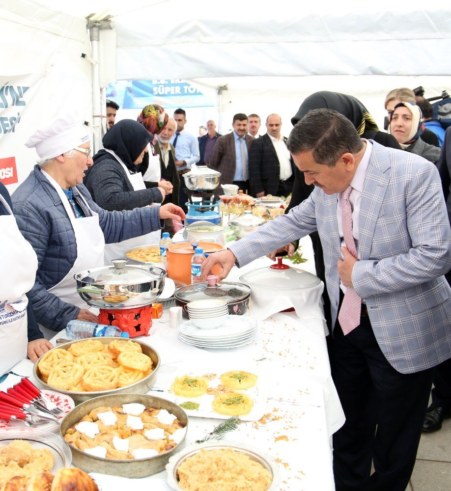 Yöresel Yemek Yarışması’nda Hünerli Eller Yarıştı