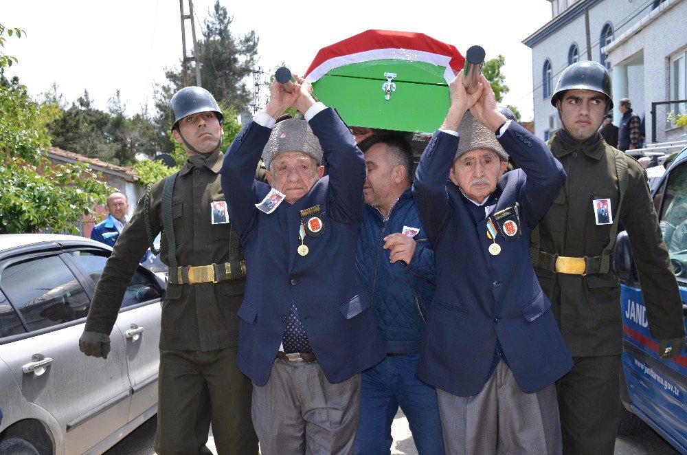 Sinoplu Kore Gazisi Son Yolculuğuna Uğurlandı