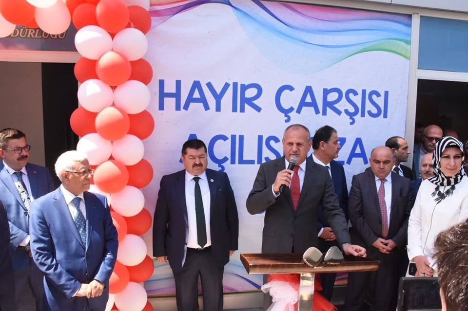 Hayır Çarşını Başkan Keleş Hizmete Soktu