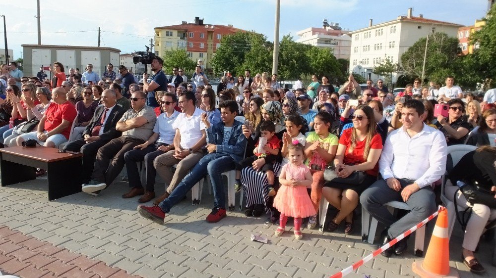 Kendileri Küçük Hünerleri Büyük