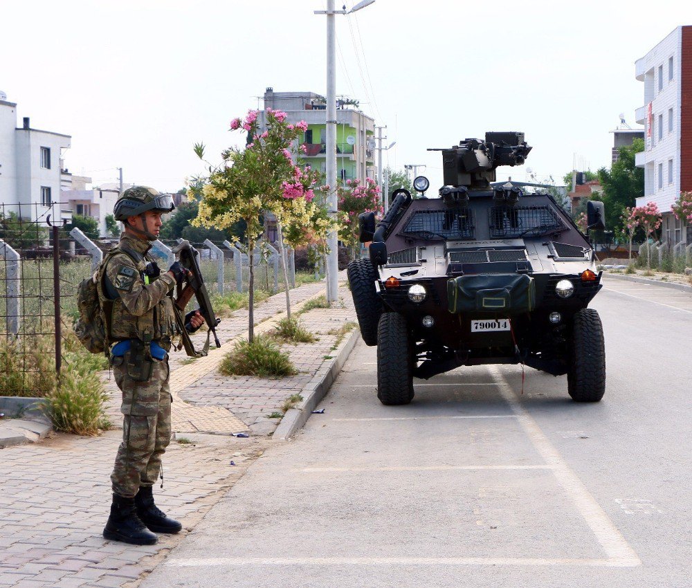 İzmir’de Pkk/kck Operasyonu: 1 Gözaltı