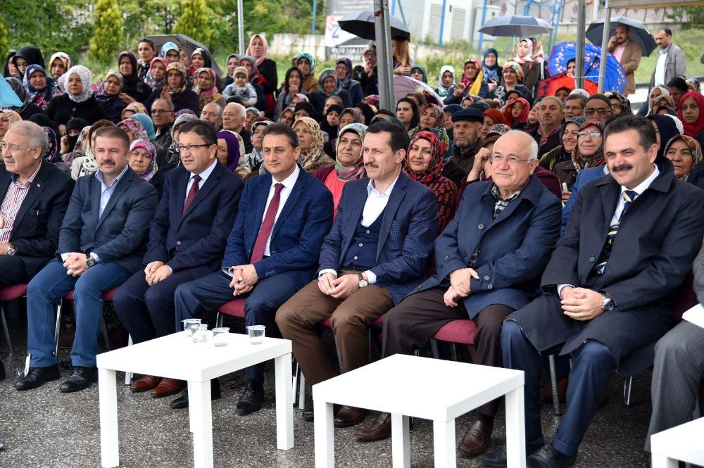 İmam Maturidi Camii Bereketiyle Açıldı