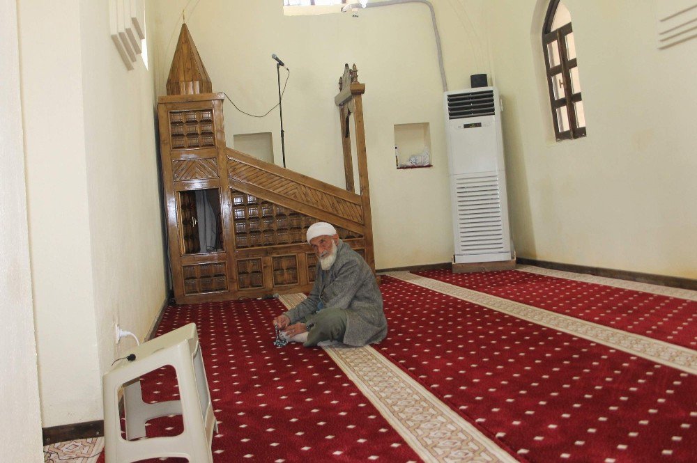 Şeyh Muhammed El-münkedir Camii İbadete Açıldı