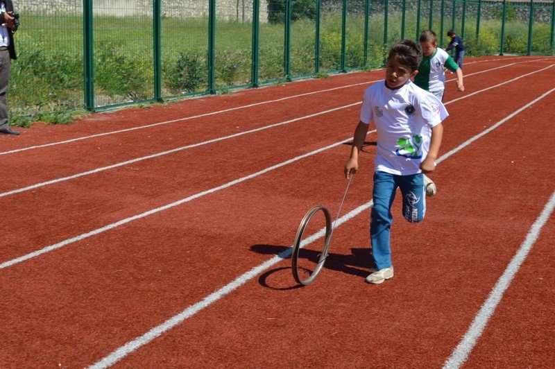 Tabletlerle Değil, Sokakta Oynadılar