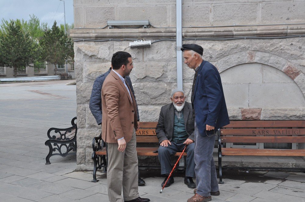 Başkan Çalkın, Ramazan’ın İlk Gününe Harakani Türbesi’nde Dua Ederek Başladı