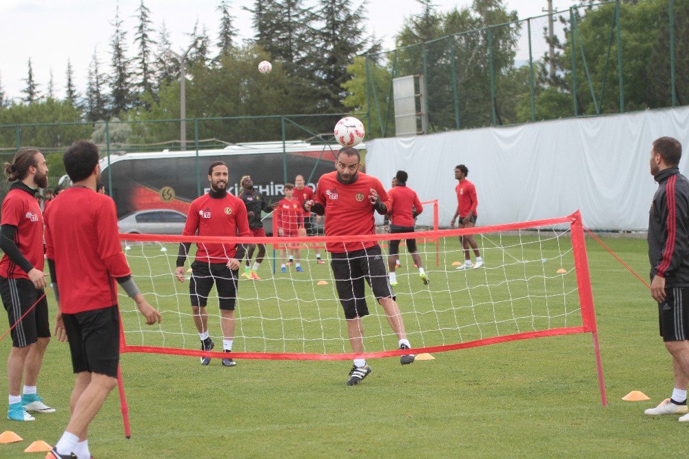 Es-es Süper Lig İçin Çalışmaya Devam Ediyor