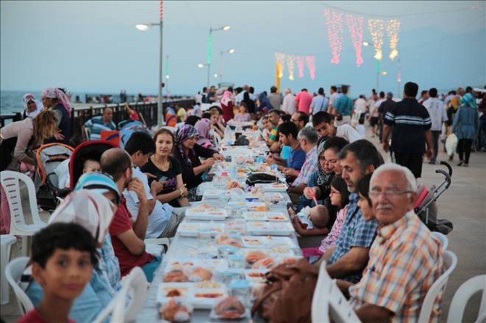 İskenderun’da Ramazan Boyunca İskelede İftar Sofrası Kurulacak